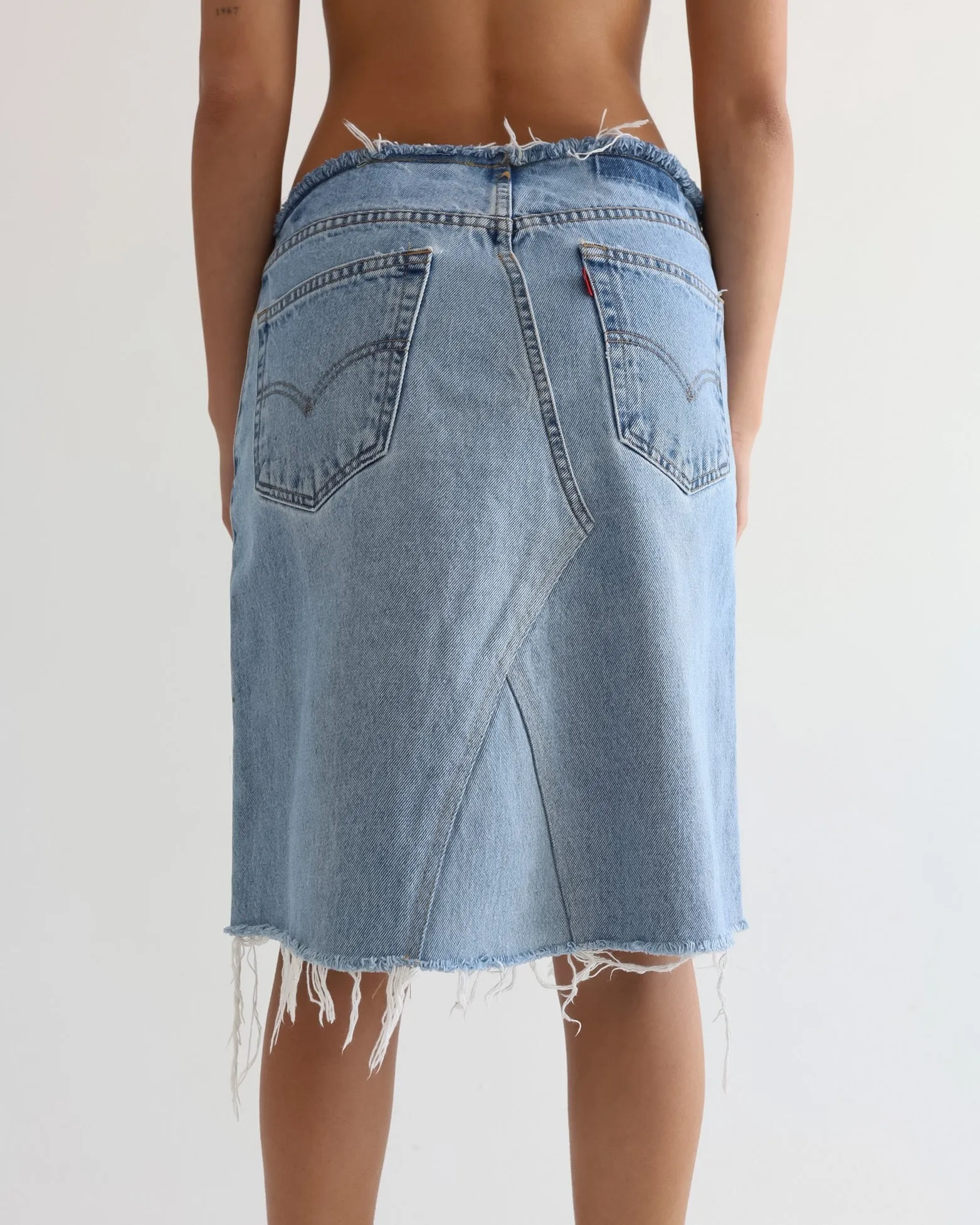 501 VINTAGE LEVI’S SKIRT | SIZE 31
