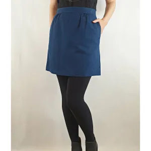 APC denim mini skirt with pockets size 36 (best fits size 8)