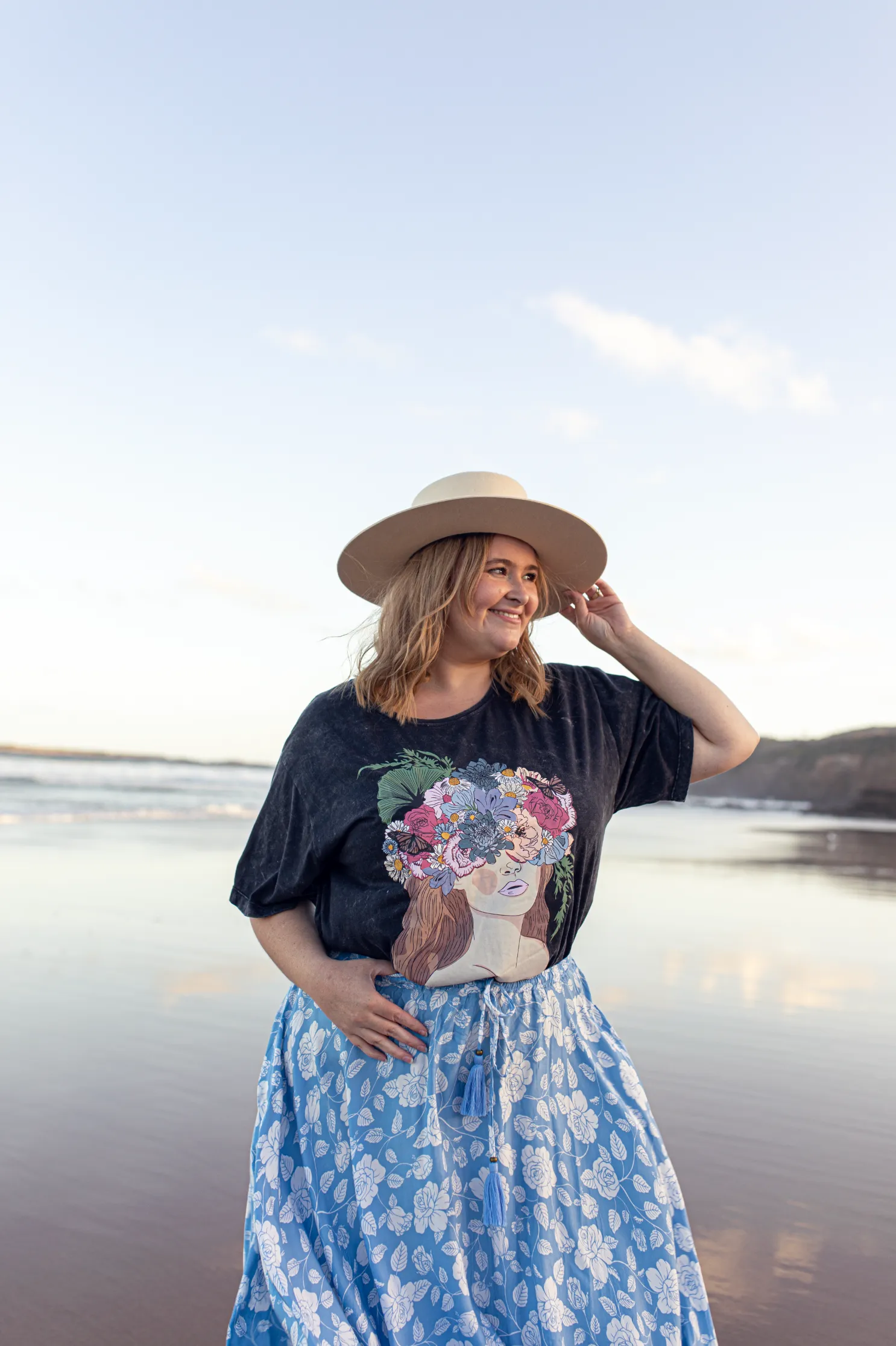 BOTANICAL TSHIRT - ACID WASH