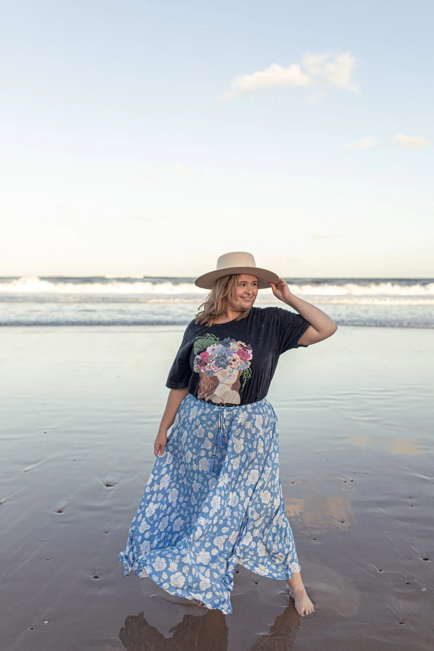 BOTANICAL TSHIRT - ACID WASH