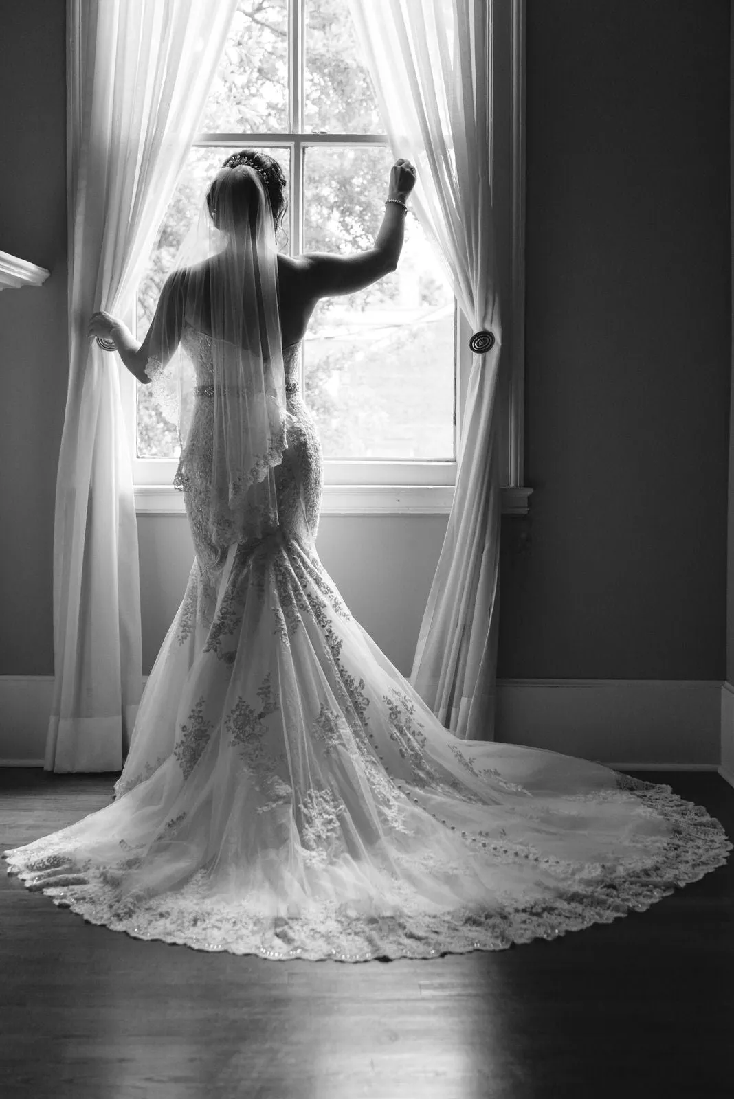 Fingertip Wedding Veil with Classic French Alencon Lace Trim