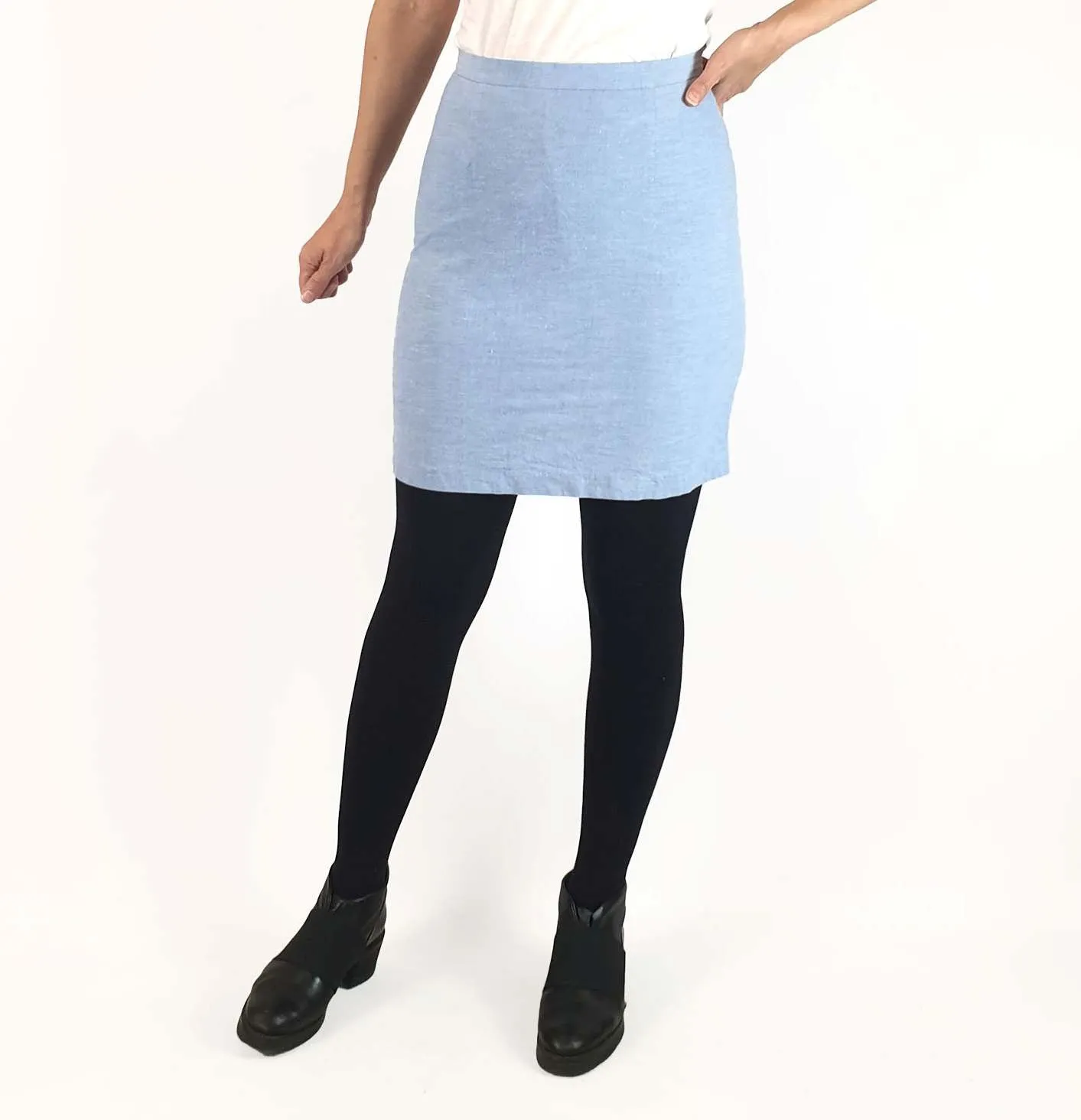 Funkis denim look cotton mini skirt size M (tiny fit, best fits size 8)