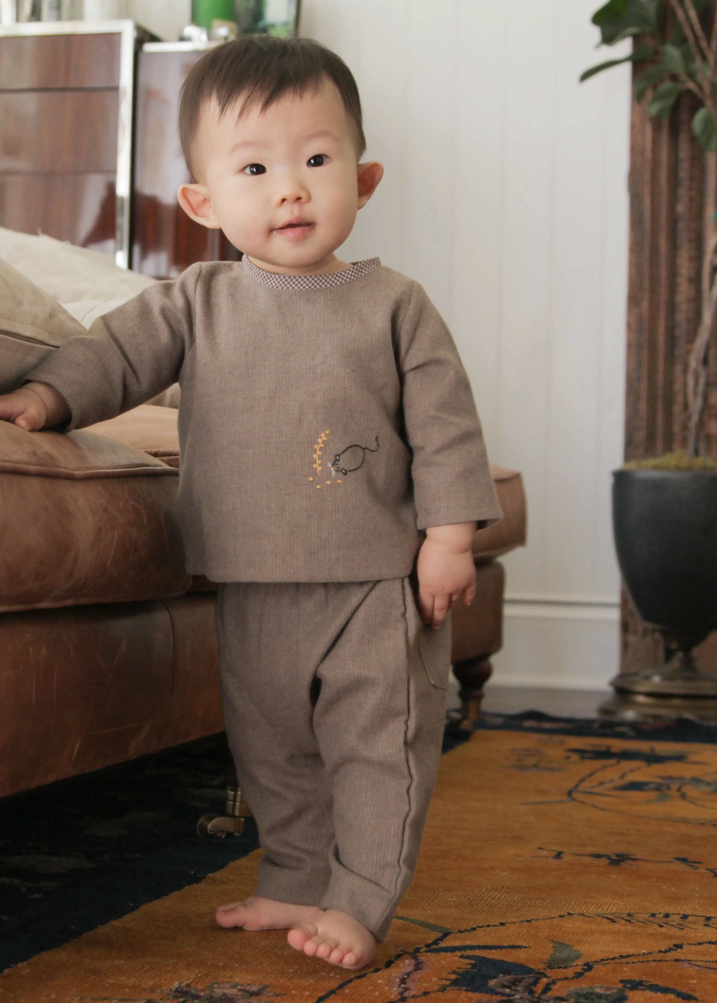 Long Sleeve Mouse Top, Bark