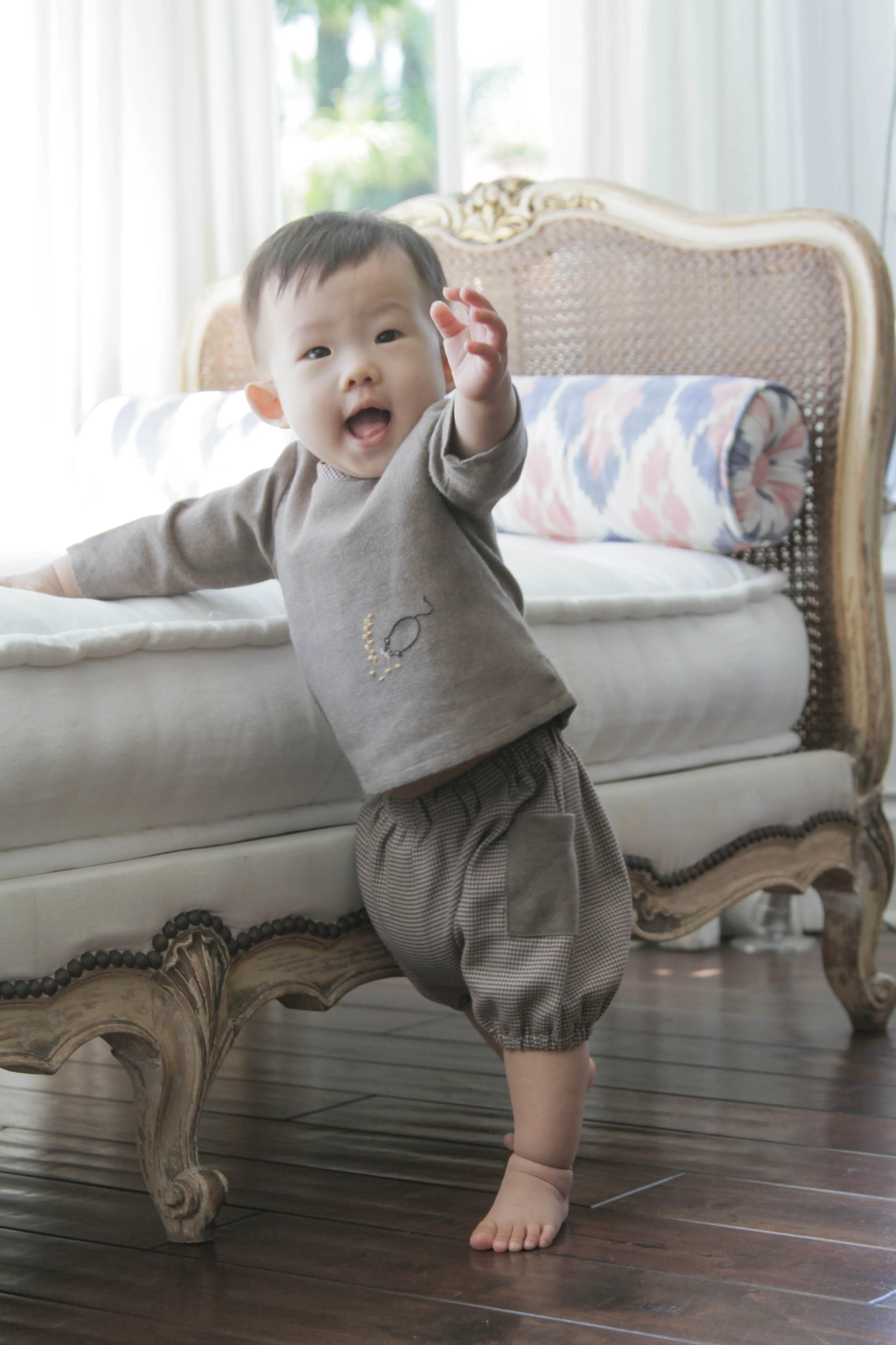 Long Sleeve Mouse Top, Bark