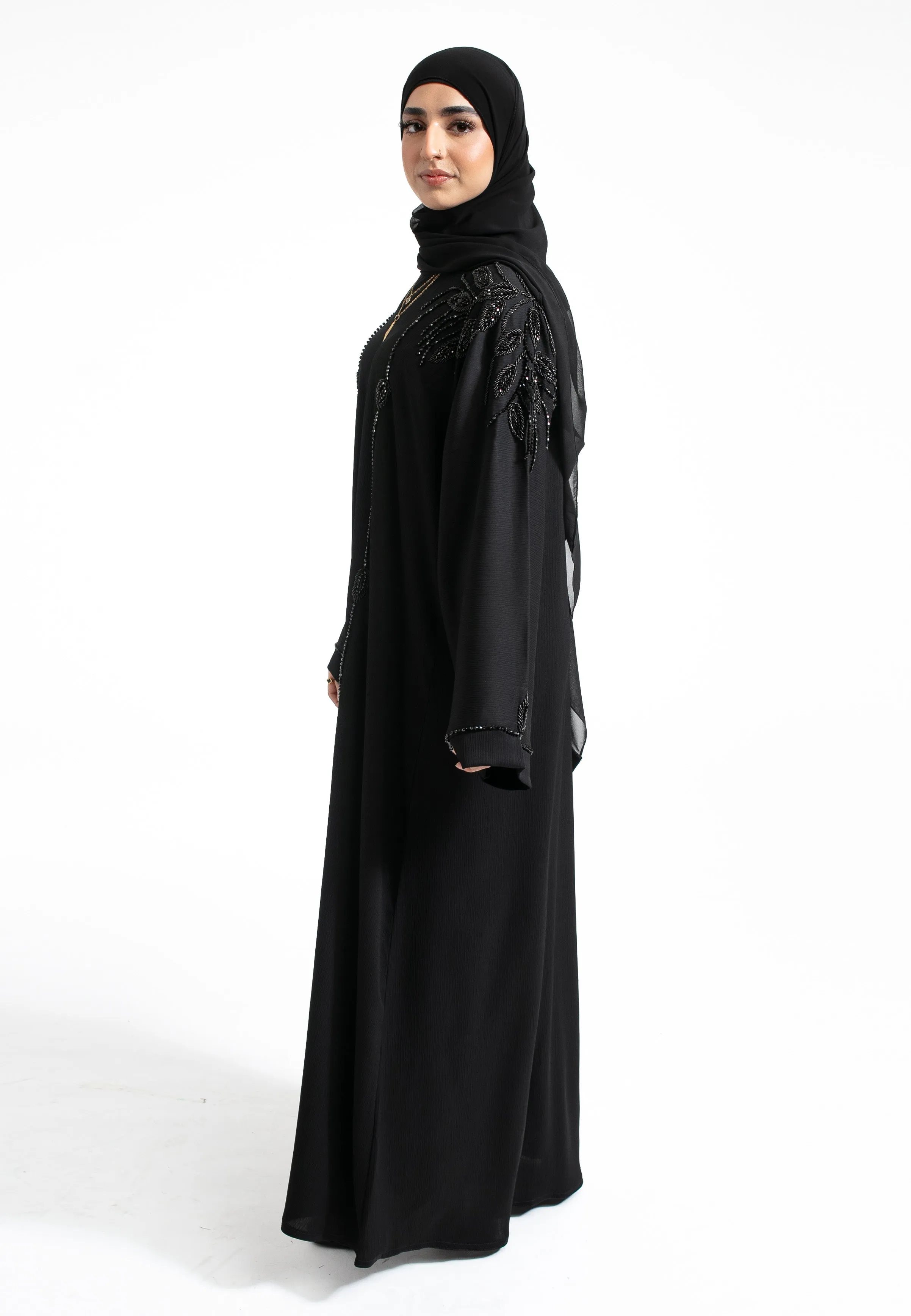 Luxury Emirati Style Closed Embellished Abaya