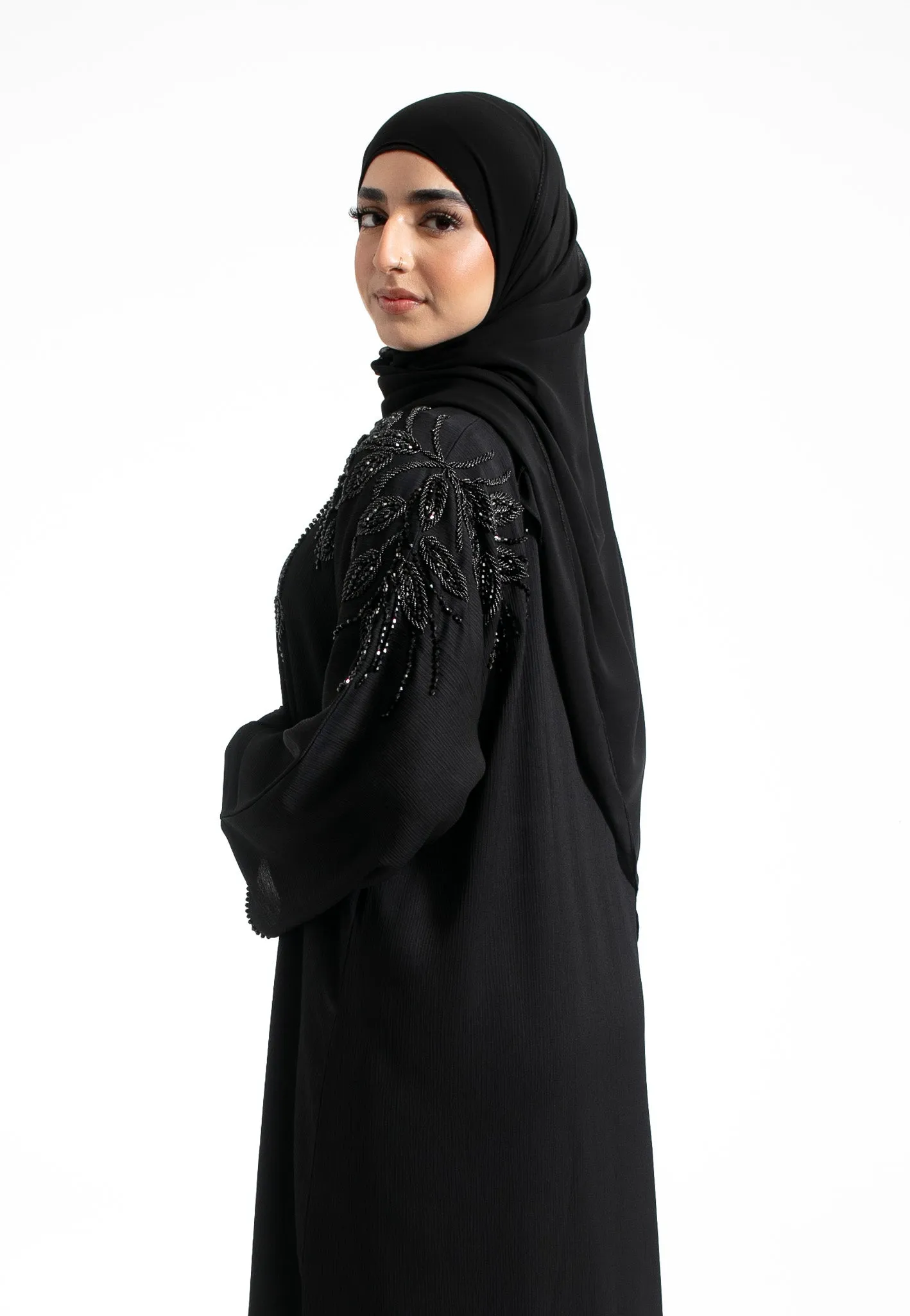 Luxury Emirati Style Closed Embellished Abaya