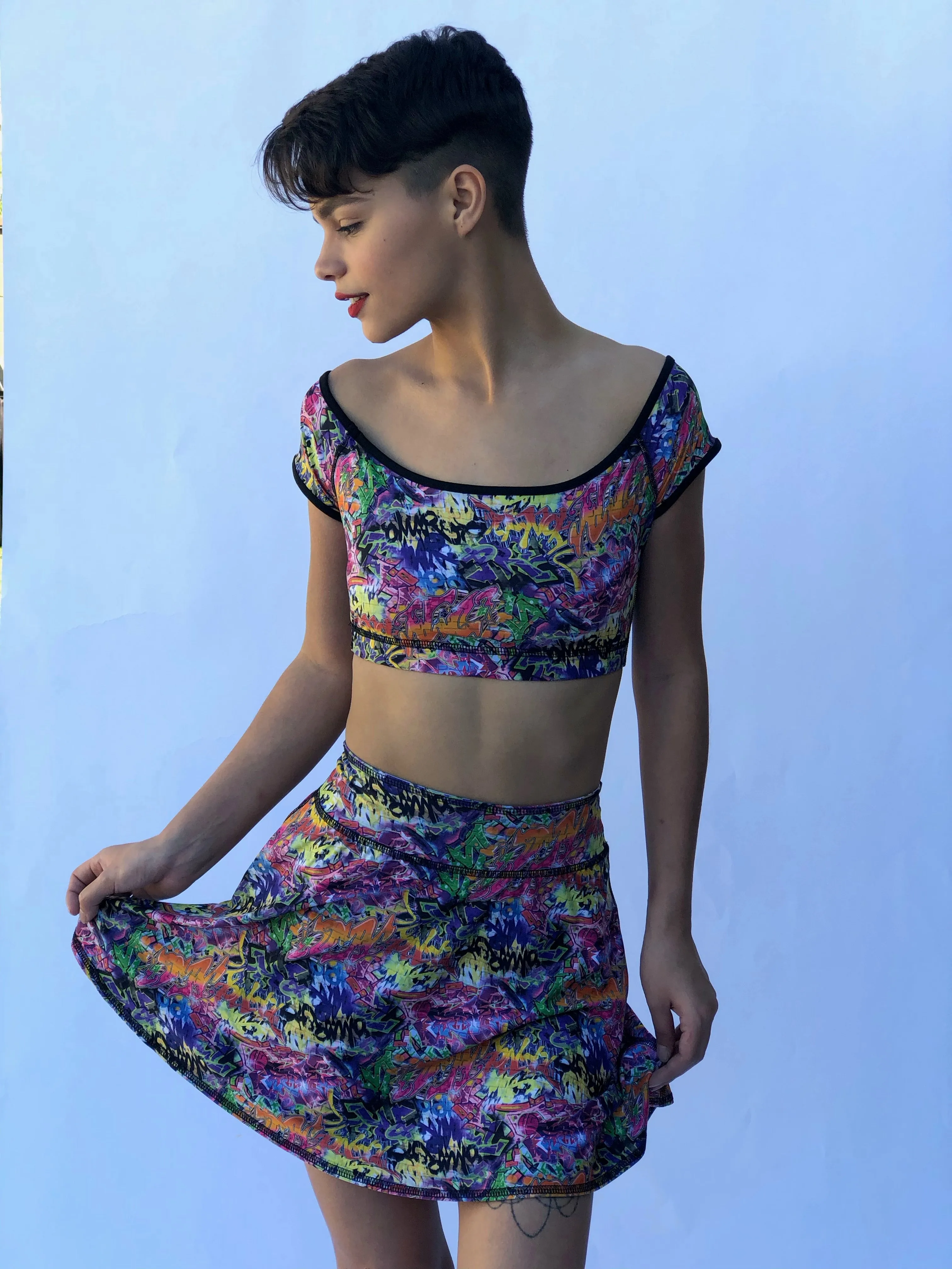 SKIRT/COVERUP GRAFFITI/BUNS OF STEEL