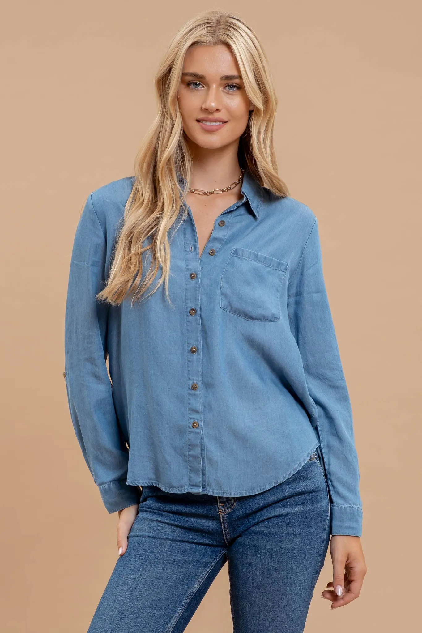 TAB SLEEVE COLLARED BUTTON DOWN CHAMBRAY TOP