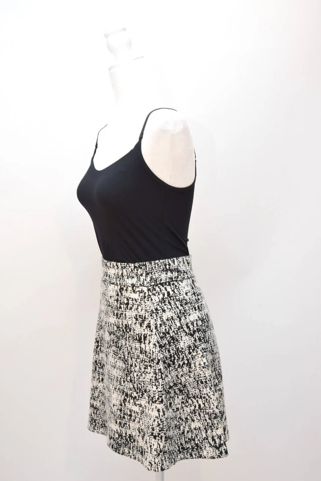 Theory Black and White Knit Flare Skirt