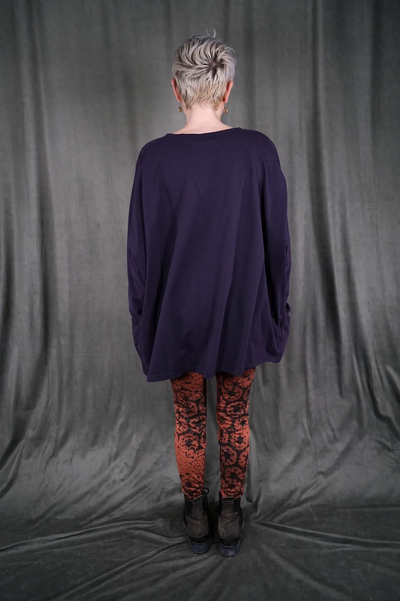 V1742 Pandora Mariposa Patch Pockets Top-P